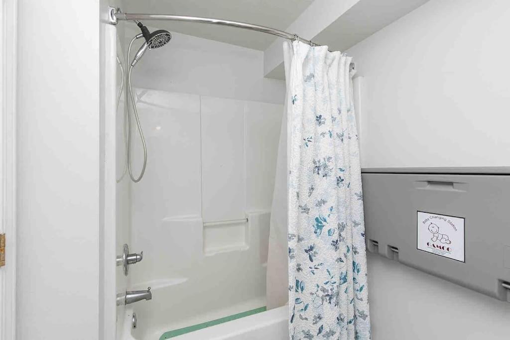 Family Friendly Home Close To Airport And Downtown Des Moines Dış mekan fotoğraf