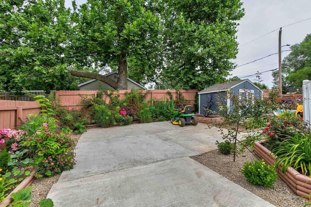 Family Friendly Home Close To Airport And Downtown Des Moines Dış mekan fotoğraf
